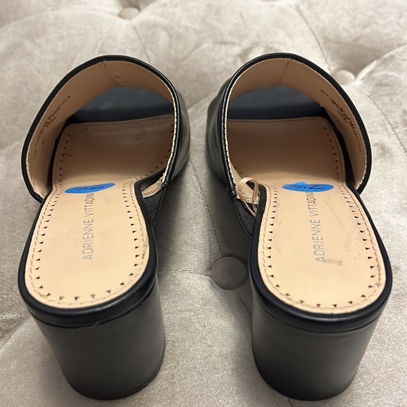 Adrienne Vittadini, black block heel asymmetrical style shoe - Picture 4 of 7